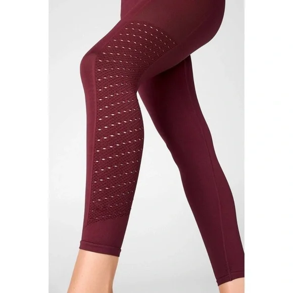 Fabletics SYNC High-Waisted Perforated 7/8 Leggings XS Burgandy Red - Picture 2 of 9